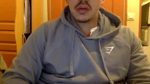 Snapshot of king_cobr chatting on January 5, 8:21 pm king_cobr online show from January 5, 8:21 pm