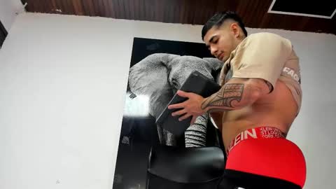 Angel Falconer online show from October 25, 3:58 am