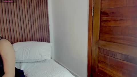 Snapshot of king_lovely_horny chatting on June 22, 7:00 pm KING online show from June 22, 7:00 pm