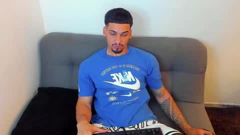 king_of_kings__ online show from September 29, 11:20 pm