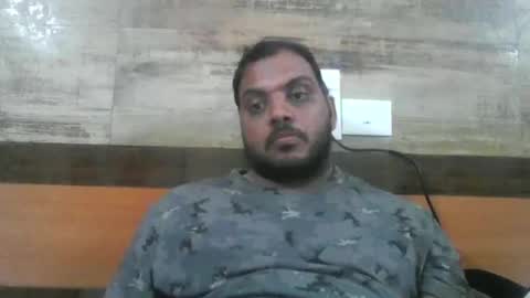 kingalpines1 online show from October 18, 7:03 pm