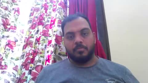 kingalpines1 online show from February 1, 1:59 am