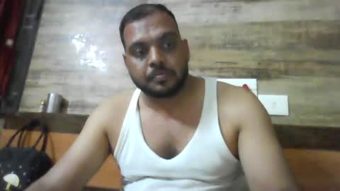 kingalpines1 online show from April 28, 4:56 pm