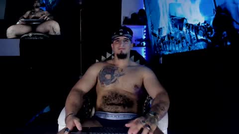 Snapshot of kingbear777 chatting on January 12, 4:18 pm King Bear online show from January 12, 4:18 pm