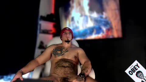 Snapshot of kingbear777 chatting on February 3, 2:55 pm King Bear online show from February 3, 2:55 pm