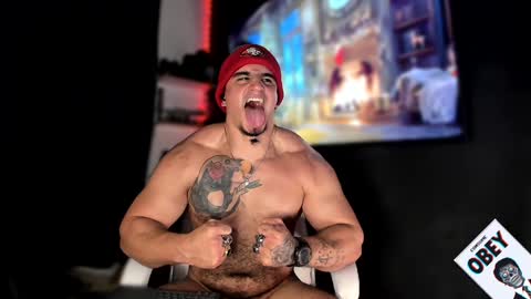 Snapshot of kingbear777 chatting on February 3, 11:26 pm King Bear online show from February 3, 11:26 pm