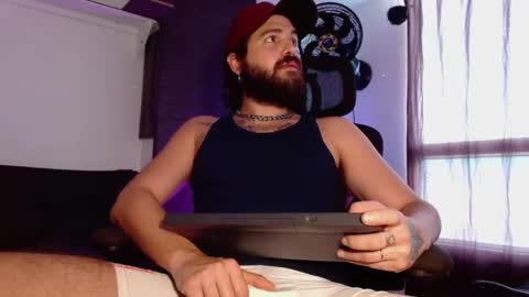 Snapshot of kingcat420 chatting on December 6, 6:50 pm Jake online show from December 6, 6:50 pm