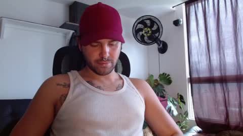 Snapshot of kingcat420 chatting on December 21, 8:00 pm Jake online show from December 21, 8:00 pm