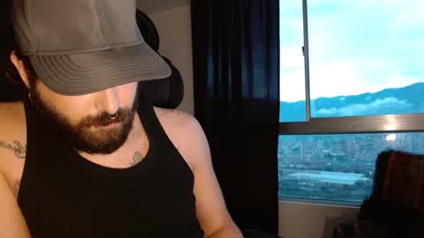 Snapshot of kingcat420 chatting on February 24, 10:47 pm Jake online show from February 24, 10:47 pm