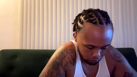 Snapshot of kingdabiggest chatting on September 23, 4:04 am KingDaBiggest online show from September 23, 4:04 am