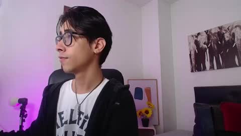 Snapshot of kingdanny_8 chatting on January 11, 2:16 am kingdanny_8 online show from January 11, 2:16 am