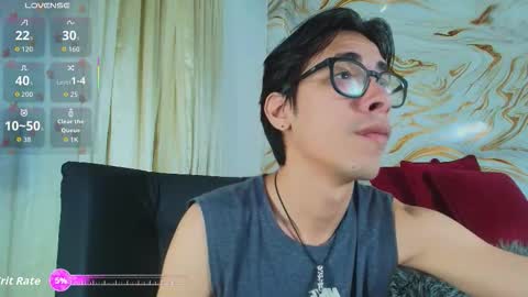 Snapshot of kingdanny_8 chatting on February 7, 12:14 am kingdanny_8 online show from February 7, 12:14 am