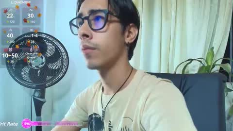 Snapshot of kingdanny_8 chatting on February 27, 2:00 am kingdanny_8 online show from February 27, 2:00 am