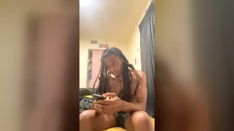 Snapshot of kingecstasyxxx chatting on June 24, 4:22 am KingEcstasyXXX online show from June 24, 4:22 am