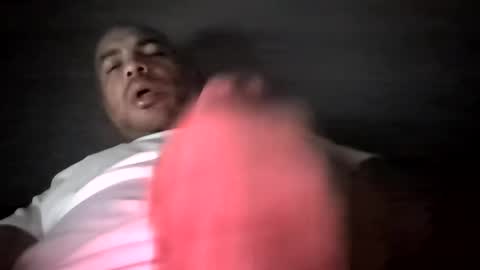 Snapshot of kingelizar12 chatting on October 26, 5:46 am kingelizar12 online show from October 26, 5:46 am