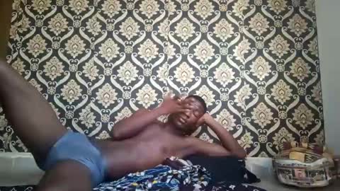 kingemizzy online show from October 26, 6:52 am