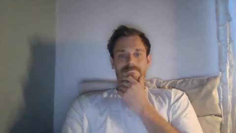 Snapshot of kingharold92 chatting on June 15, 8:00 pm kingharold92 online show from June 15, 8:00 pm