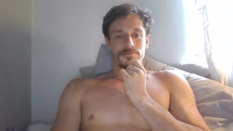 Snapshot of kingharold92 chatting on June 25, 5:12 am kingharold92 online show from June 25, 5:12 am
