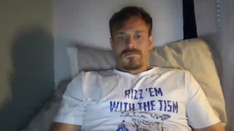 Snapshot of kingharold92 chatting on July 20, 8:11 pm kingharold92 online show from July 20, 8:11 pm
