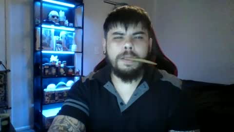 Snapshot of kingjames0627 chatting on July 3, 9:37 am James online show from July 3, 9:37 am