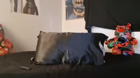 KingKoodah online show from April 22, 2:36 am