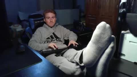 Master  King Tommy online show from December 14, 9:03 am