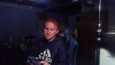 Snapshot of kingoffootfetish chatting on April 26, 3:48 am Master King Tommy online show from April 26, 3:48 am