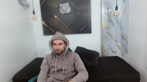 KING  online show from March 31, 3:08 am