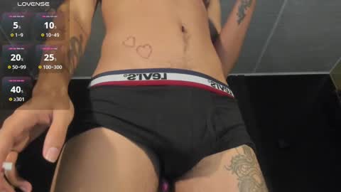  A L E X  online show from December 10, 8:08 am