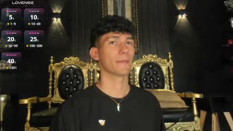  A L E X  online show from December 13, 4:54 am