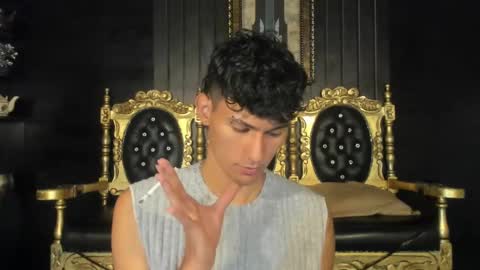  A L E X  online show from December 14, 3:51 am