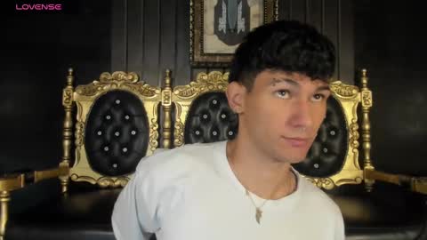  A L E X  online show from January 6, 4:58 am