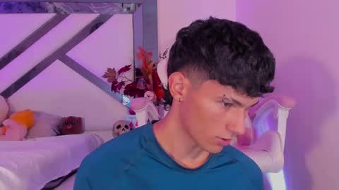  A L E X  online show from January 14, 1:47 am