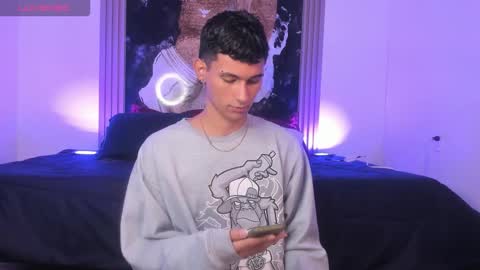  A L E X  online show from January 8, 2:03 am