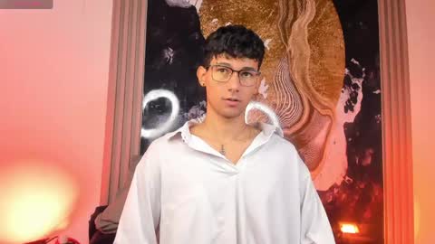  A L E X  online show from April 21, 4:41 am