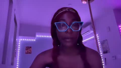 Snapshot of kingparrisjae chatting on July 20, 7:55 am King Parris Jae online show from July 20, 7:55 am