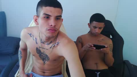 DOMINANT ALPHA KINGS online show from April 22, 5:58 pm