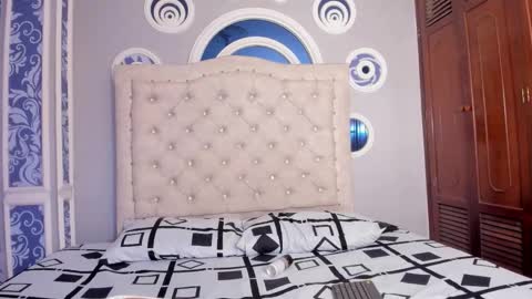 Snapshot of kingstark_ chatting on December 14, 5:02 am sebastian online show from December 14, 5:02 am