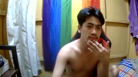 Snapshot of kingsucker2069 chatting on January 26, 10:12 am Ruru online show from January 26, 10:12 am