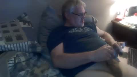 kingtongue10 online show from January 8, 12:47 pm