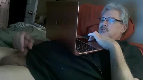 kingtongue10 online show from January 19, 1:01 pm