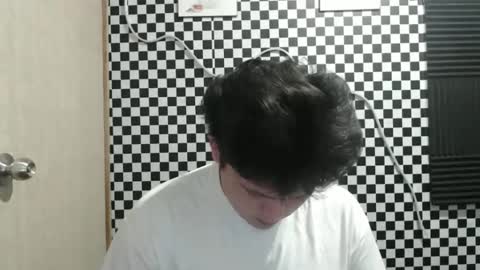 Yuki online show from March 3, 3:29 pm