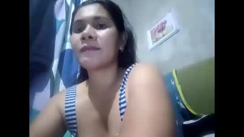 Snapshot of kinky27782 chatting on December 17, 2:34 pm kinky27782 online show from December 17, 2:34 pm