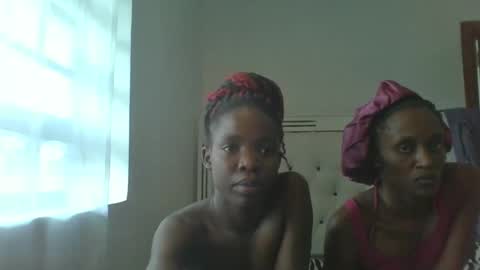 kinky_aria online show from October 2, 9:05 am