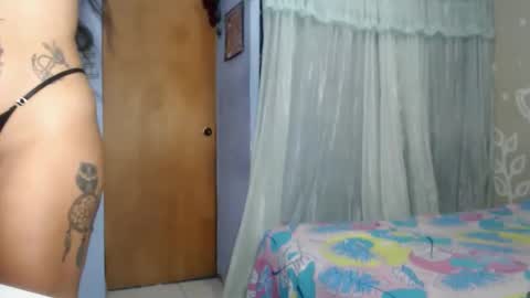 Snapshot of kinky_eli_ chatting on March 29, 6:41 pm kinky_eli_ online show from March 29, 6:41 pm