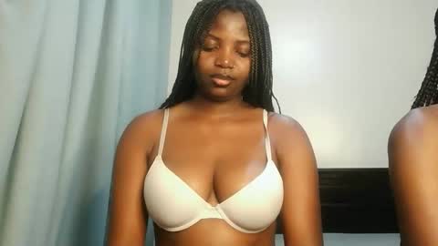 Lola online show from November 25, 12:21 am