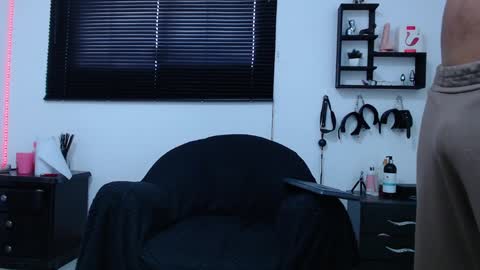 Allison  Diego online show from January 23, 3:22 pm