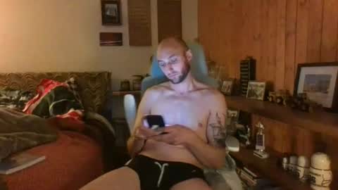 Snapshot of kinkyboyz69 chatting on June 22, 3:25 am kinkyboyz69 online show from June 22, 3:25 am