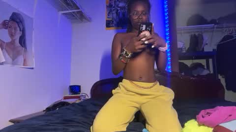 interracialfacial online show from November 18, 2:39 am