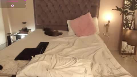 Jenny online show from March 11, 5:02 am